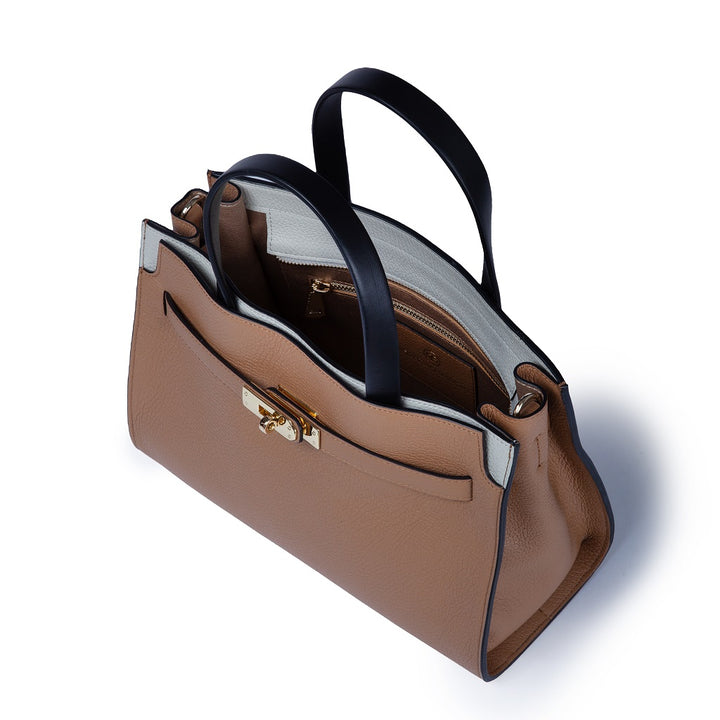 Frida Handbag in pelle martellata con tracolla logata in tessuto regolabile