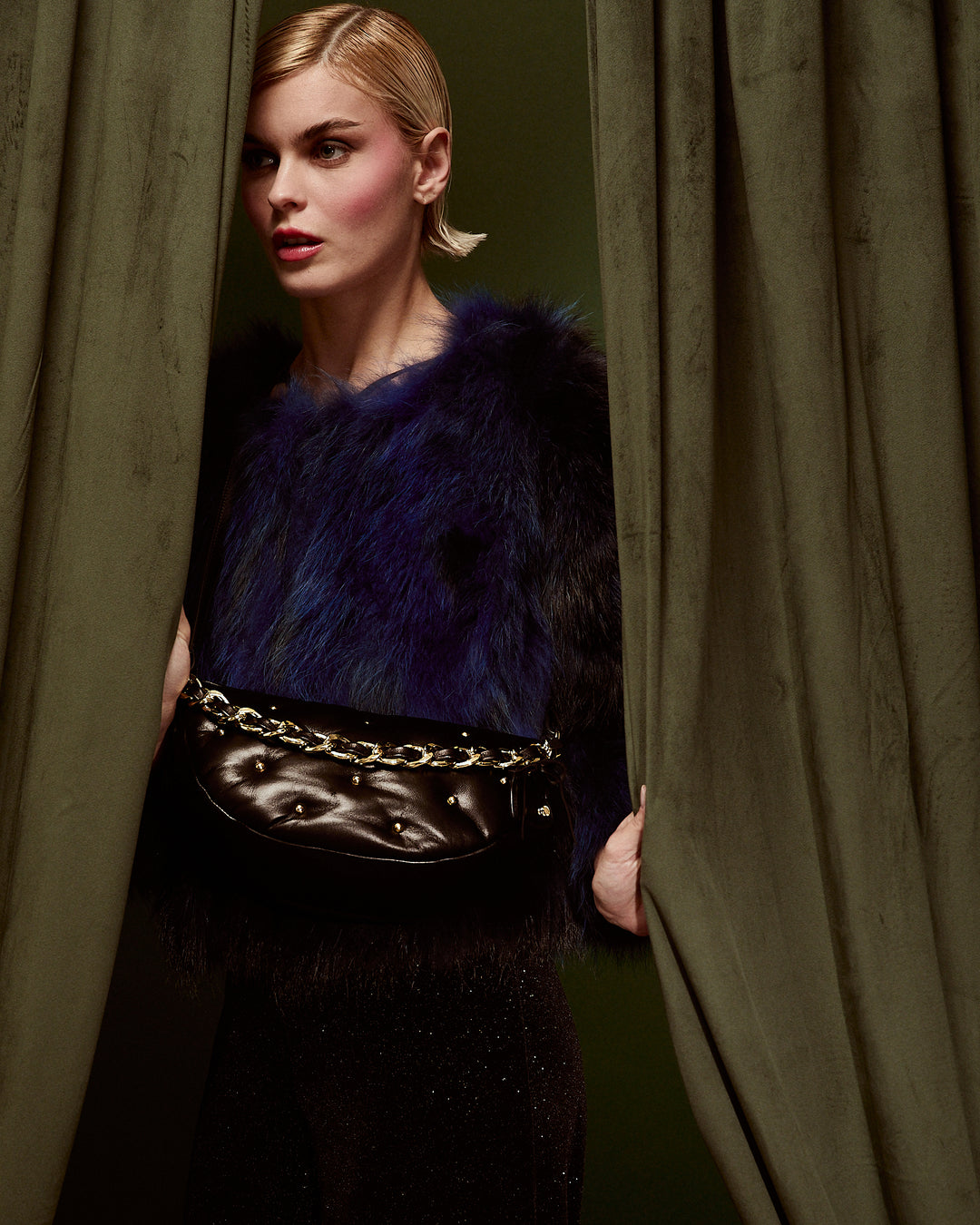 Marika baguette in soft nappa with transforming shoulder strap