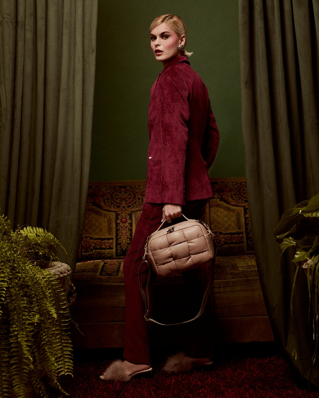 Greta Hatbox Nappa Handbag in Soft Lambskin Padded and Handwoven