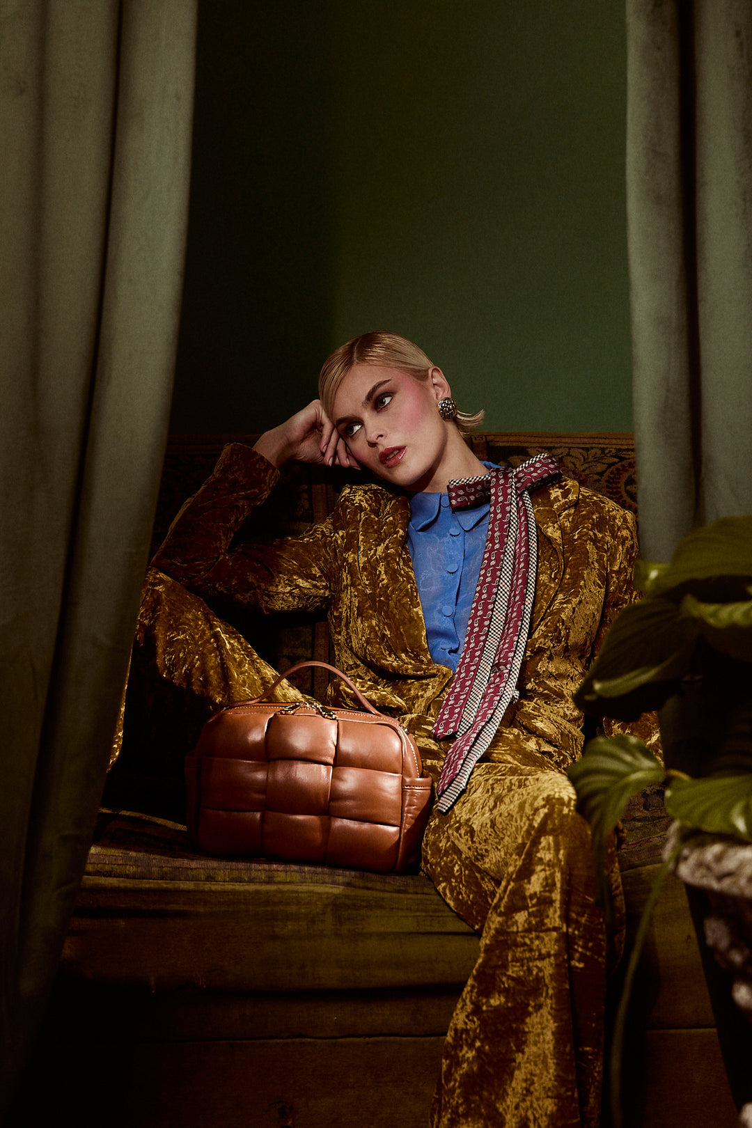 Greta Hatbox Nappa Handbag in Soft Lambskin Padded and Handwoven