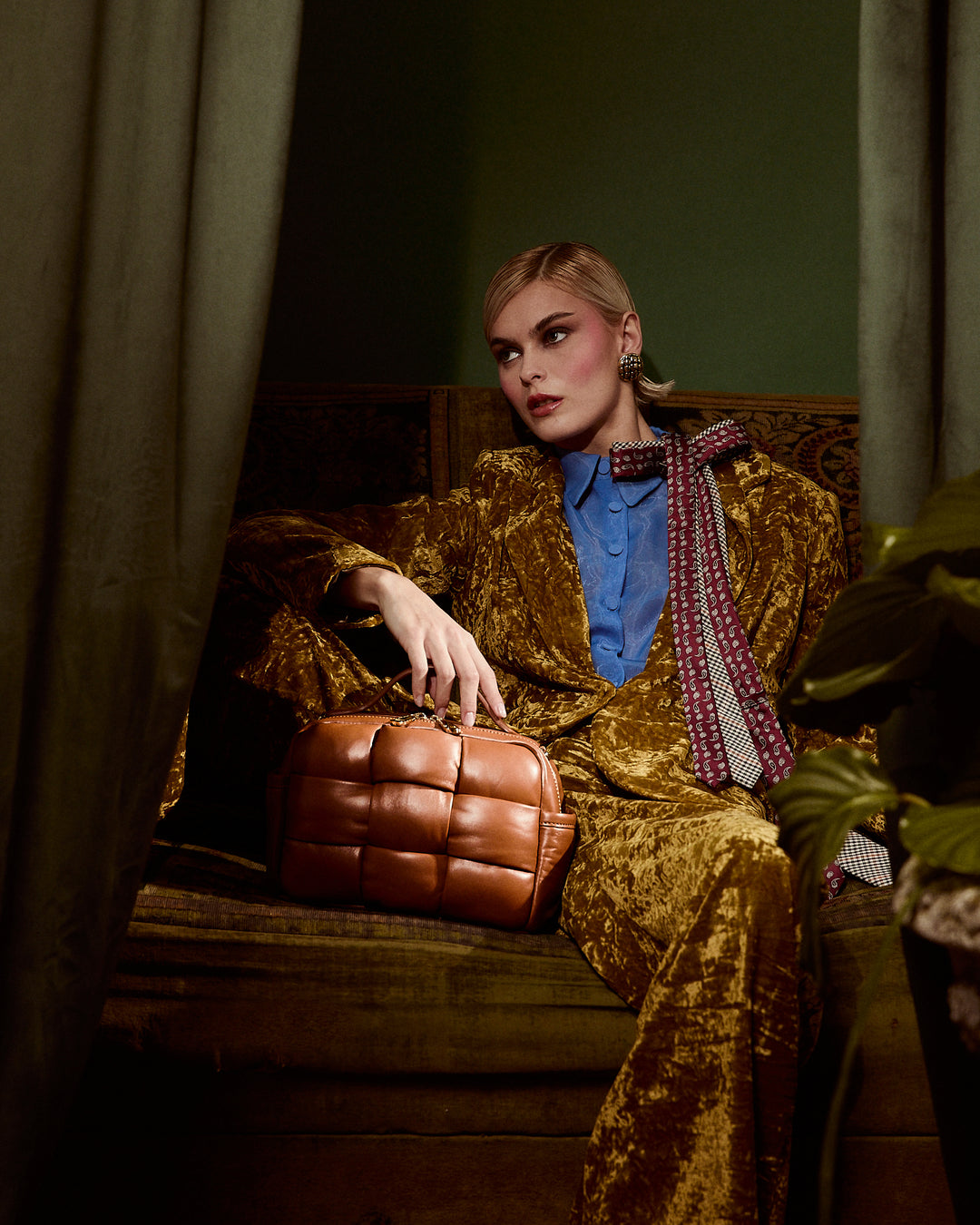 Greta Hatbox Nappa Handbag in Soft Lambskin Padded and Handwoven