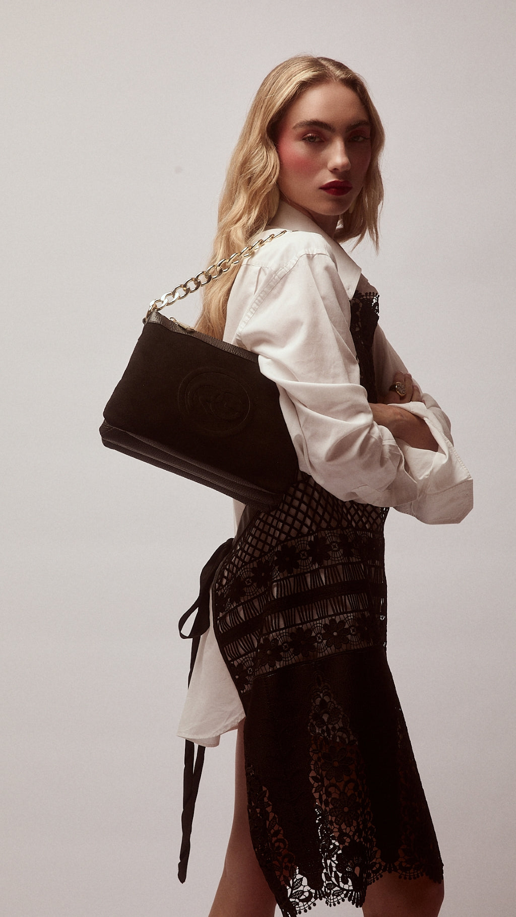 Alice small borsa in camoscio e pelle martellata con tracolla regolabile e staccabile