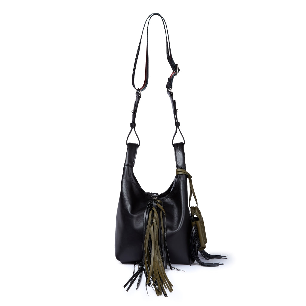 Joy Fringes 5 in 1 borsa in pelle trasformabile con tracolla staccabile e charms porta AirPods