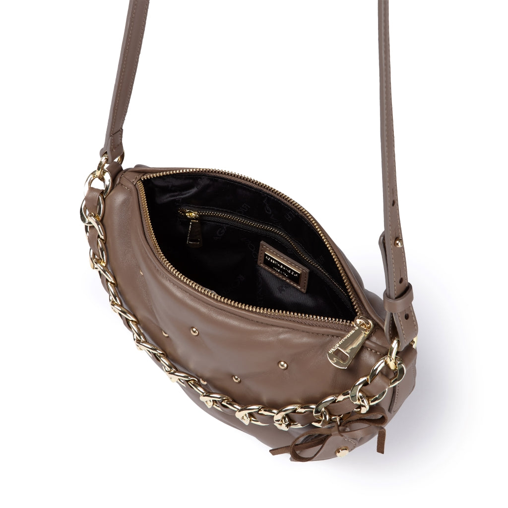 Marika purse in soft nappa with chain shoulder strap and leather sleeve
