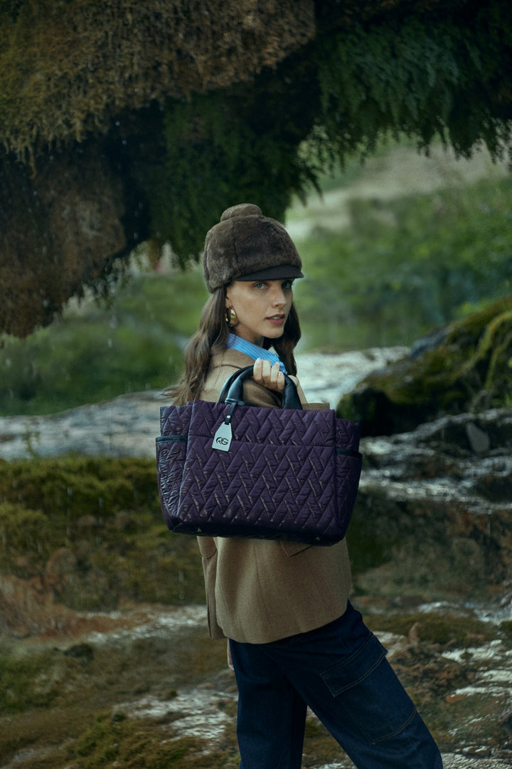 Noemi Large borsa a mano in tessuto antigoccia con finiture in pelle e tracolla staccabile