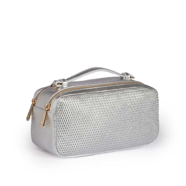 Brigida Woven camera leather bag with double compartment and gold chain shoulder strap with protective leather shoulder pad