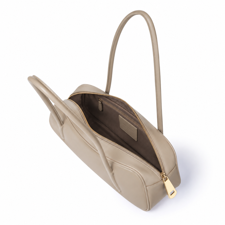Celine East-West – Borsa Allungata in Vitello Liscio con Manici Incassati