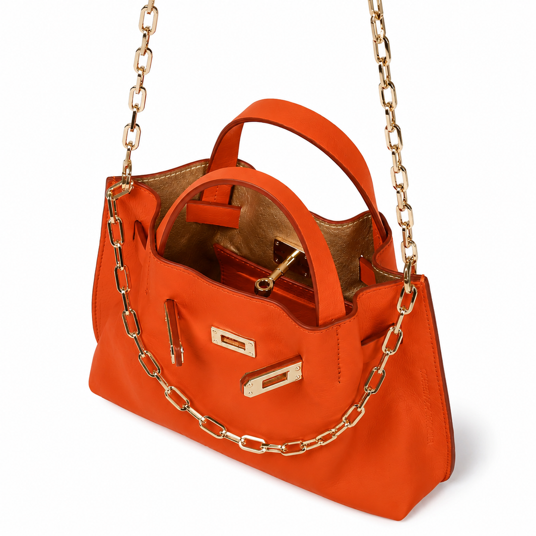 Sveva Mini – Smooth leather handbag with extendable shoulder strap