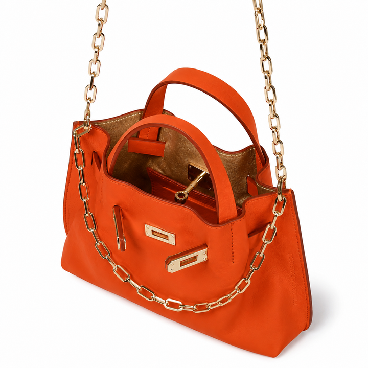 Sveva Mini – Smooth leather handbag with extendable shoulder strap