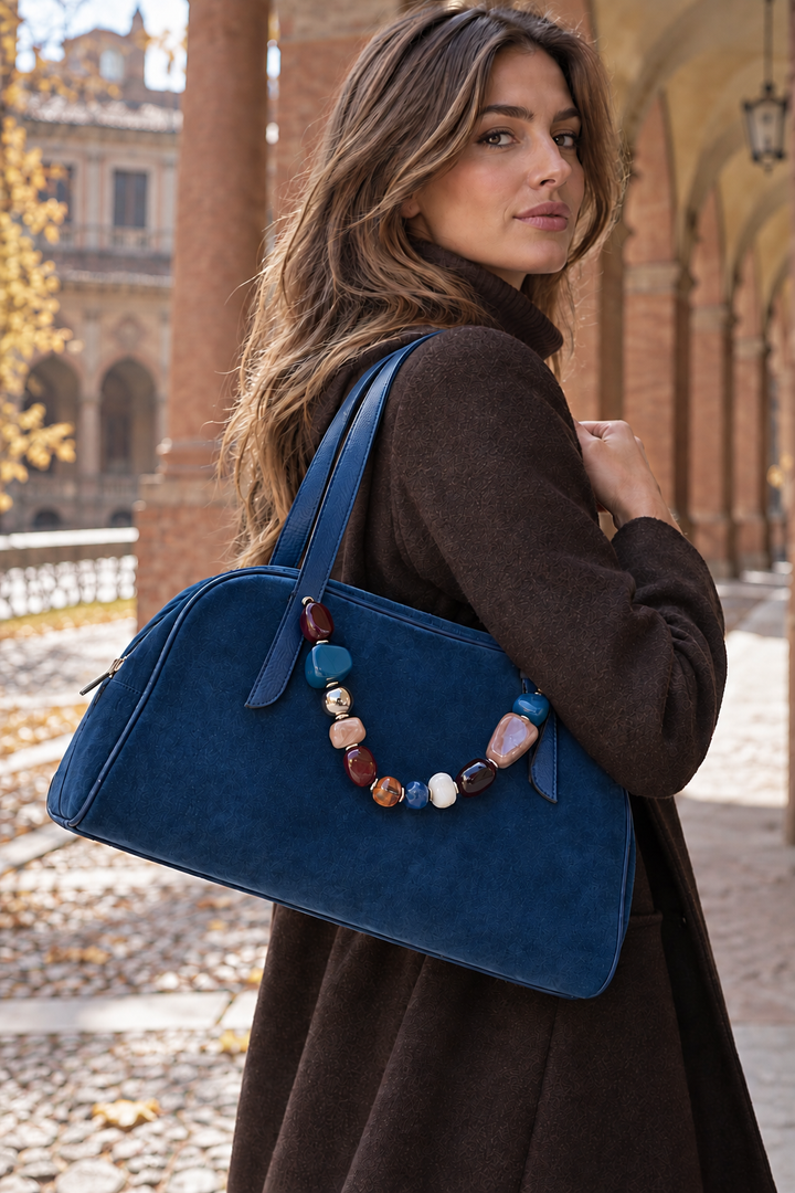 Vittoria Bowling Suede – Borsa in Camoscio Rasato con Manico Gioiello e Doppi Manici a Spalla