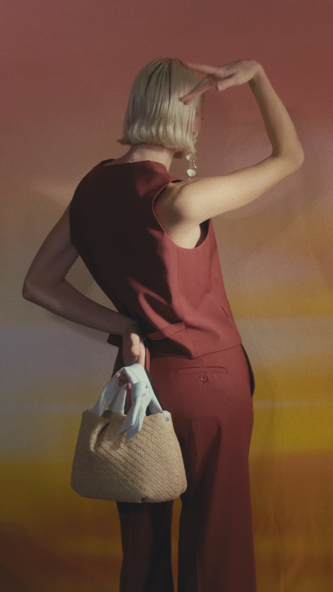 Diletta Shopping - Tote  in rafia con balza in pelle laserata con tracolla staccabile