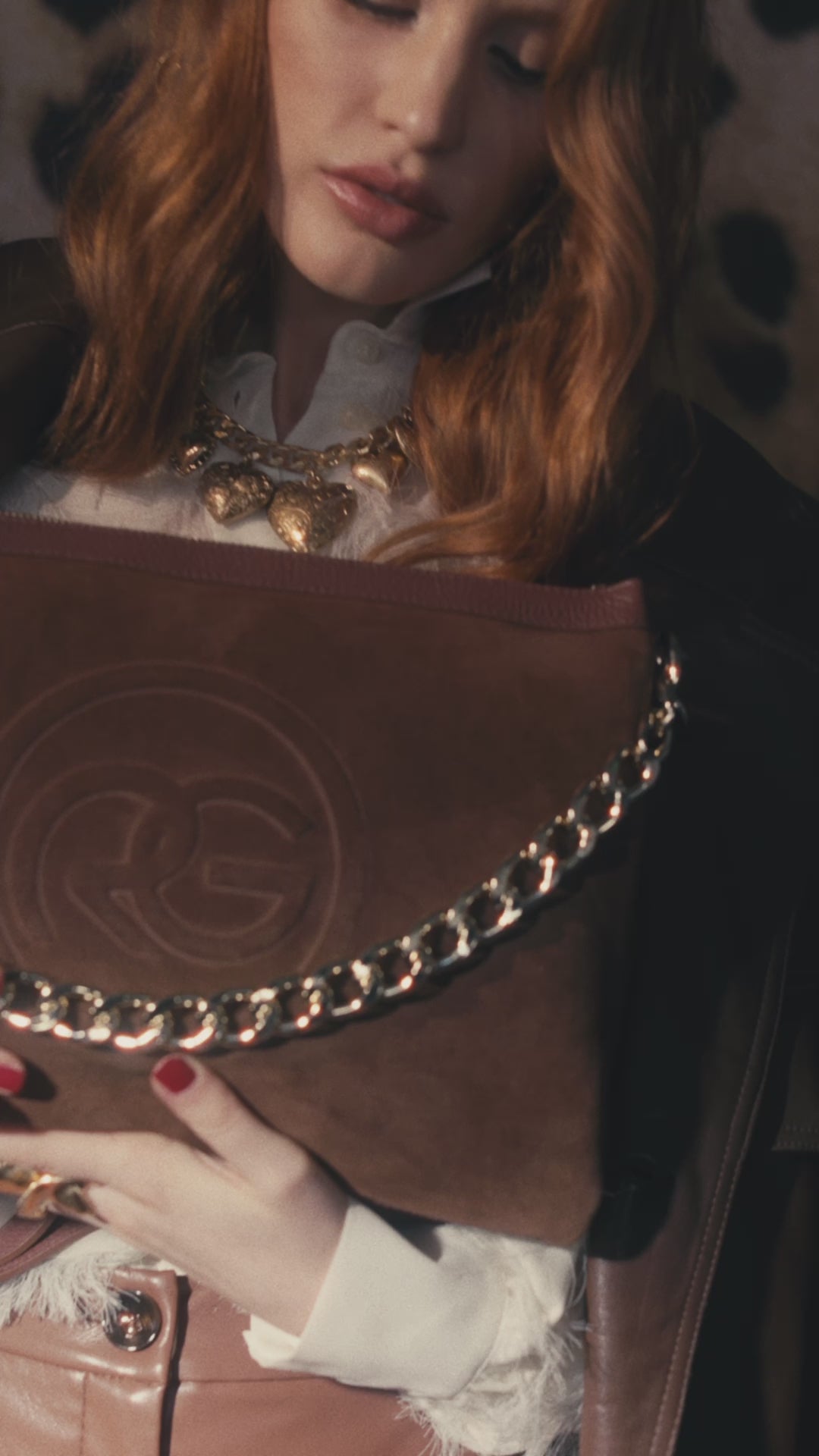 Alice large borsa in camoscio e pelle martellata con tracolla regolabile e staccabile