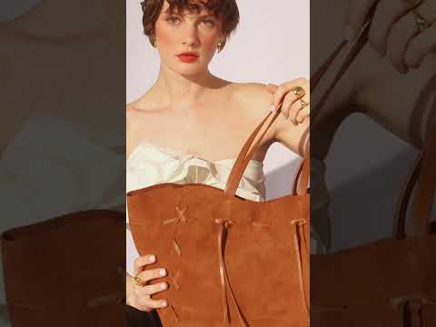 Naomi Suede – Soft Suede Shopping Bag with Hand-Stitched Details