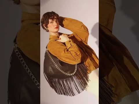 Kate Small – Leather hobo bag with long fringes and a removable gold chain