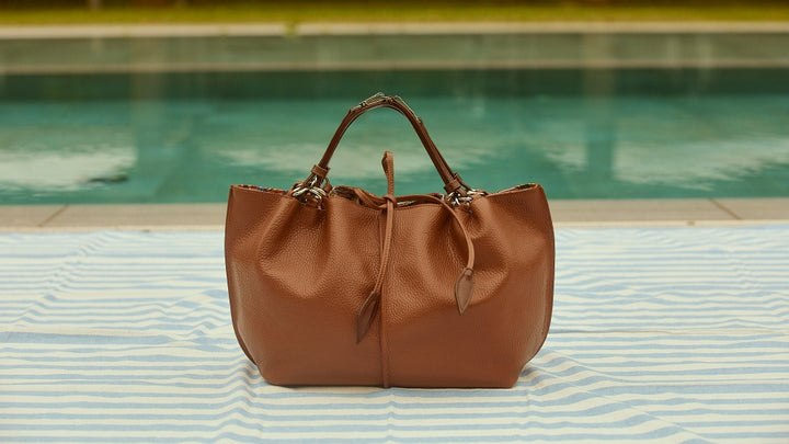 Margherita Medium reversible leather handbag