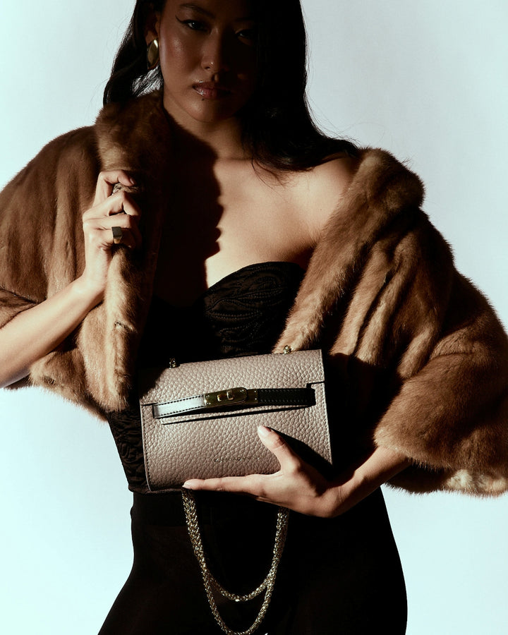 Frida Satchel in grained leather with adjustable fabric shoulder strap