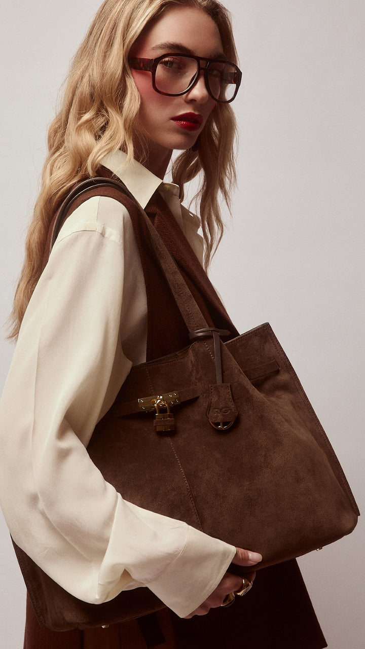 Sveva Suede Tote in pelle con interno organizzato e chiusura a girello decorativa