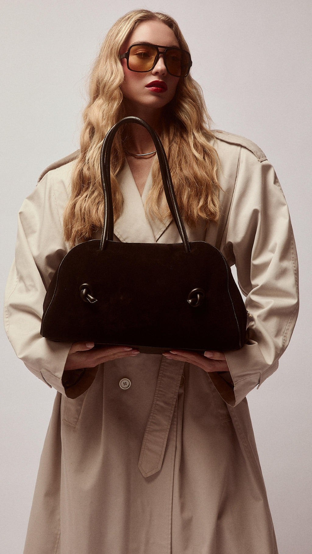 Alina Suede Bowling in pelle scamosciata con manici regolabili