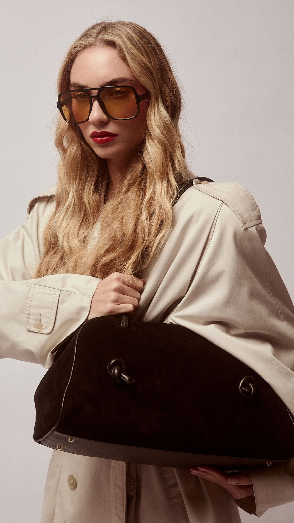 Alina Suede Bowling in pelle scamosciata con manici regolabili