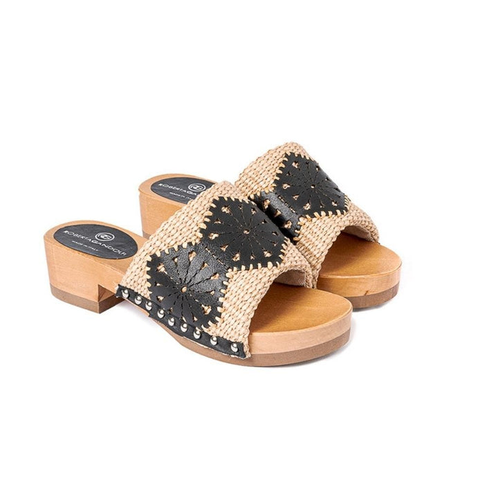Sandalo Giulia platform in legno e tomaia in rafia e pelle di vitello laserata con disegno pizzo geometrico