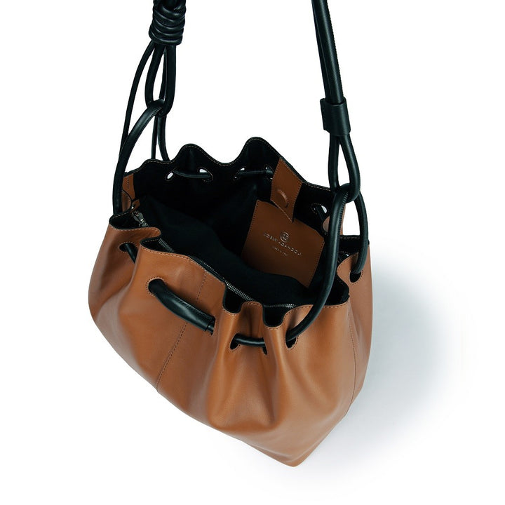 Gisella Large borsa con doppia portabilità mano o spalla in morbido vitello